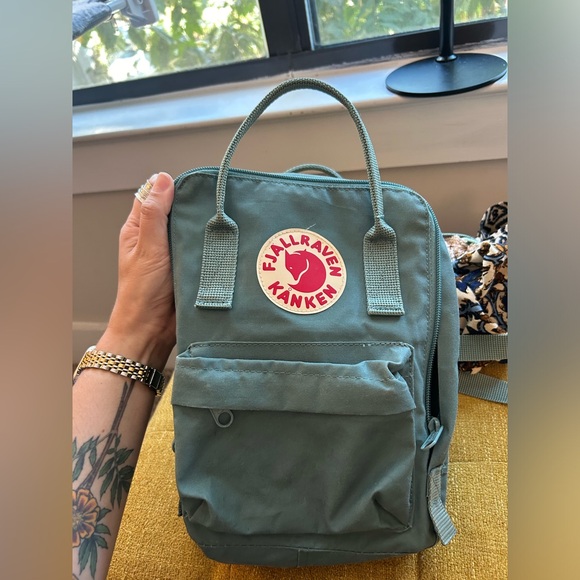 Fjallraven Mini Kanken in Frost Green - Picture 4 of 7
